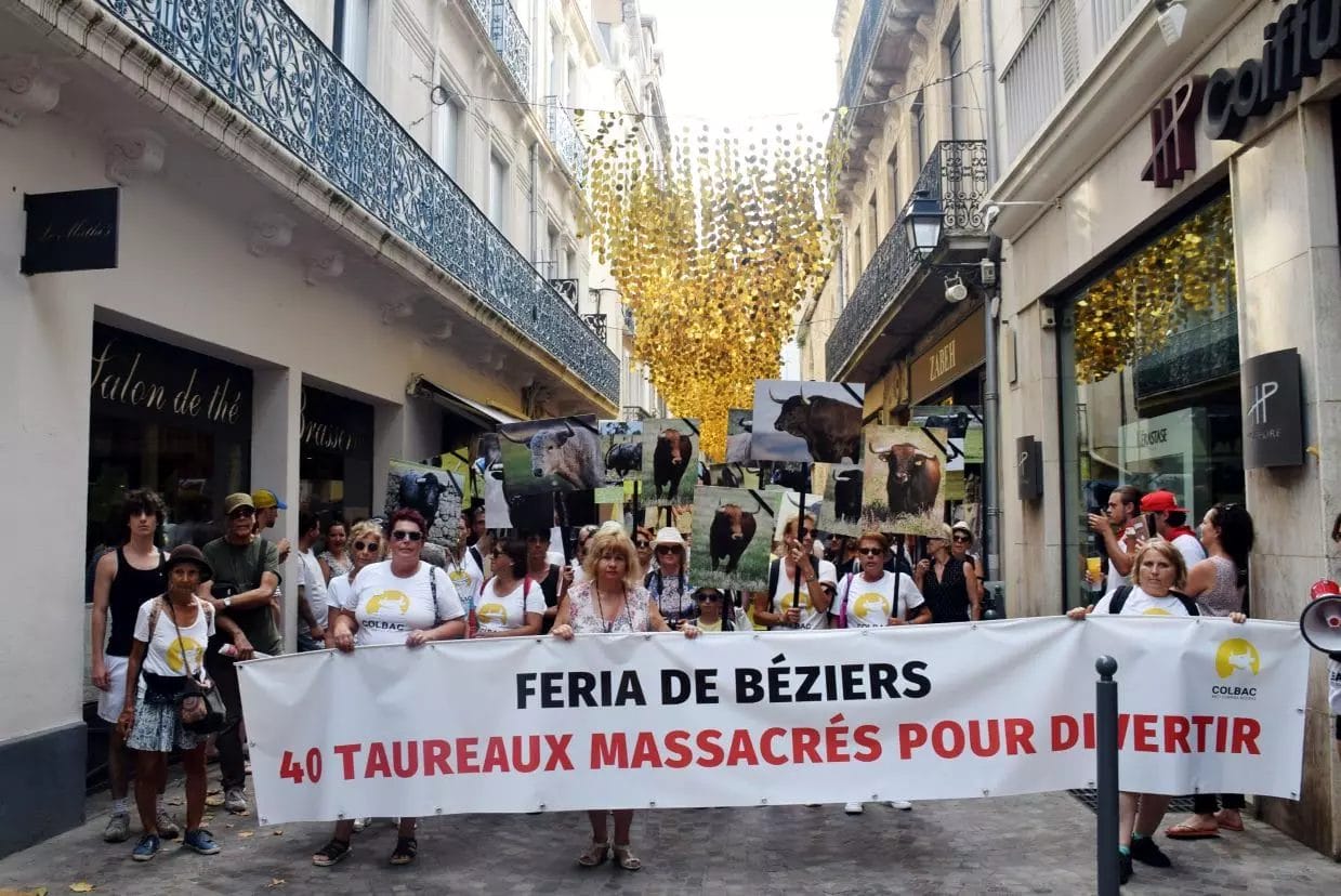 20230813_Colbac manif pendant la feria (5)